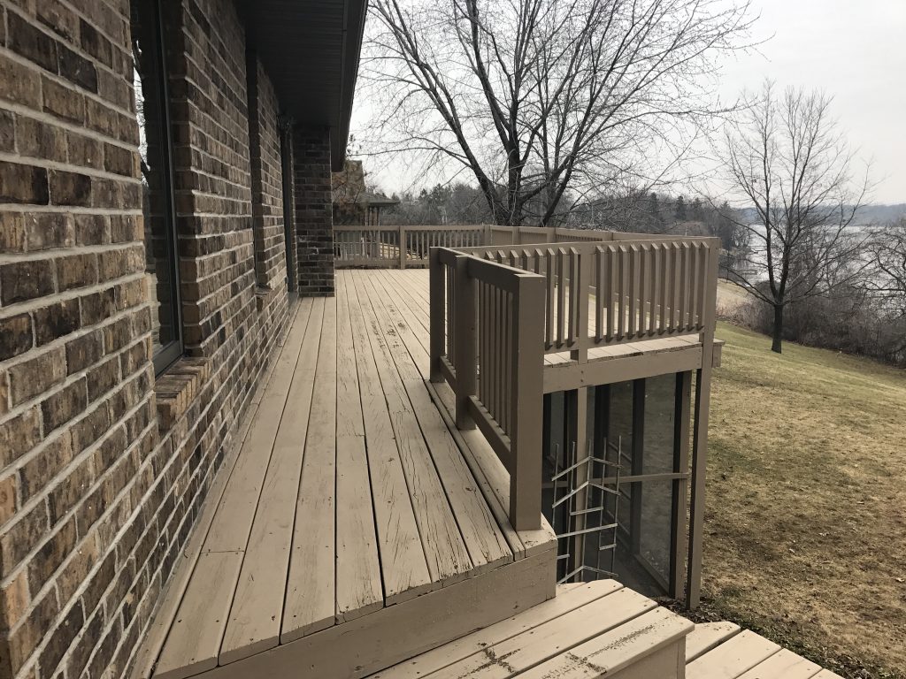 Natural Oak Stained Deck